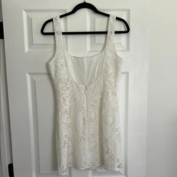 Tularose Kate mini dress in white - Picture 3 of 8